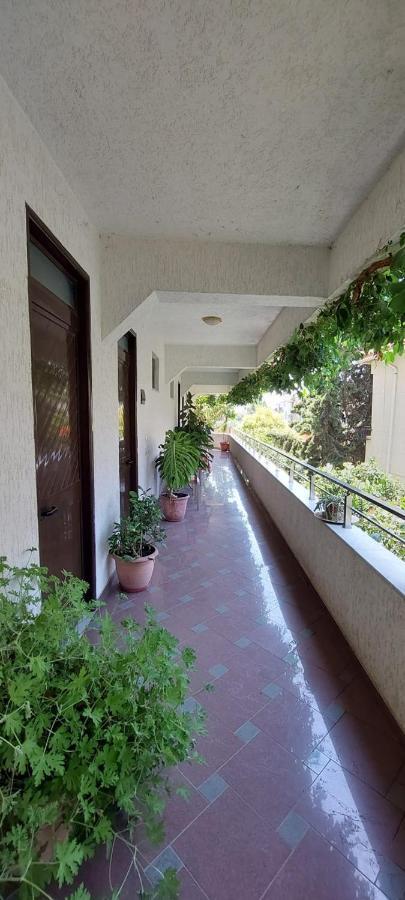 Villa Madani Durres Bagian luar foto